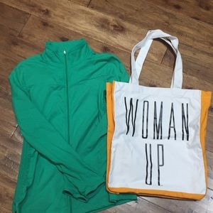 Lucy—green fitted sweatshirt
